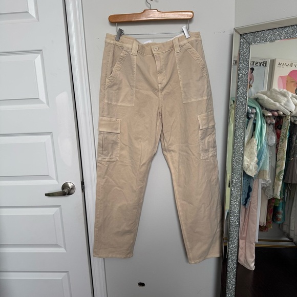 NWT American Eagle ’90s Straight Stretch Khaki Pants Beige Women’s Size 16 - Picture 2 of 5